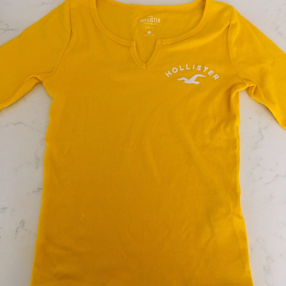 Hollister yellow slim tee